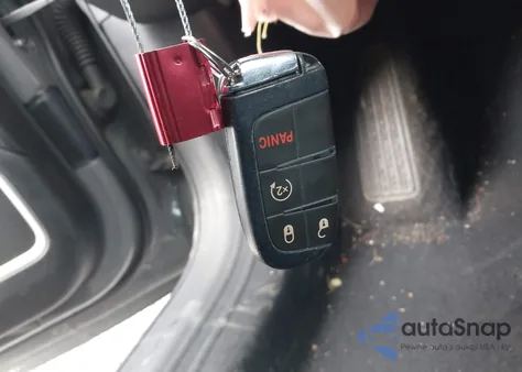 2020 Jeep Compass Limited 4X4 from USA, damaged, VIN 3C4NJDCB6LT157949